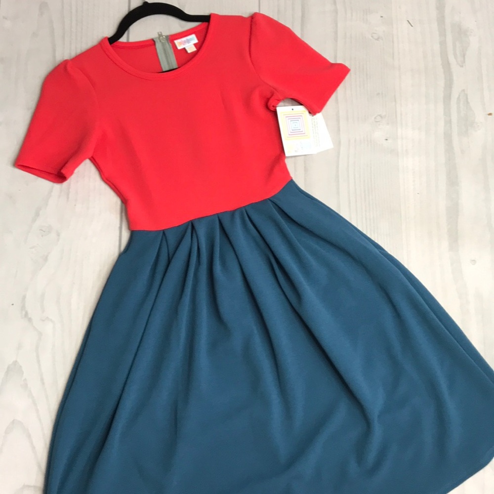 LuLaRoe Amelia